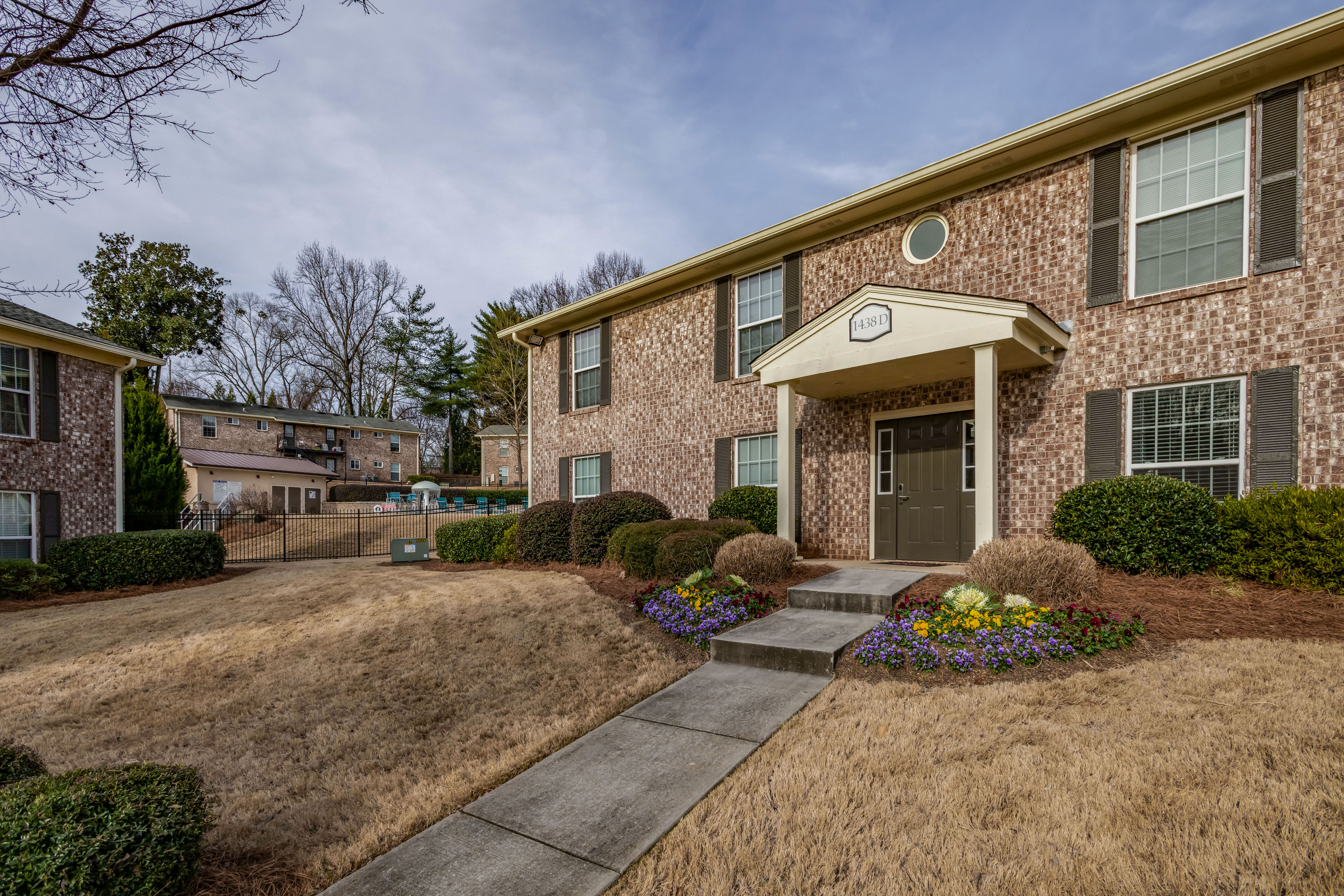 Ashford East Village The Multifamily Advisory Group at Cushman